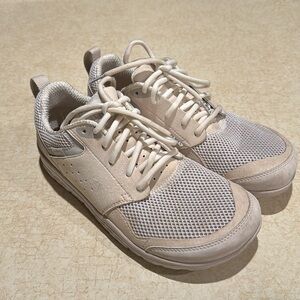 Lems  Primal  Zen sneakers size 10.5 women 9 men(unisex)